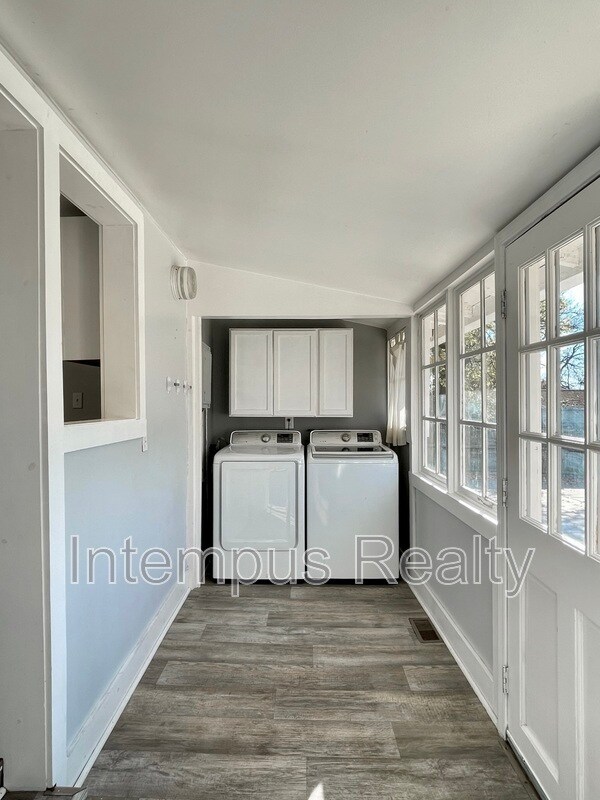 Building Photo - 1512 Meridian St