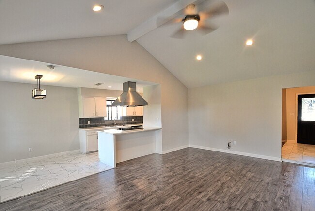 Building Photo - 9243 Friendship Rd