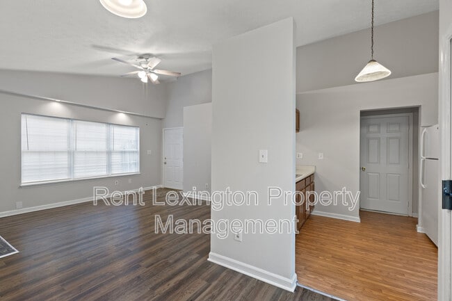 Building Photo - 2720 Chelsea Woods Ct