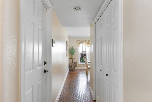 Building Photo - Modern Luxury in Cypress – 4BR Home with H...