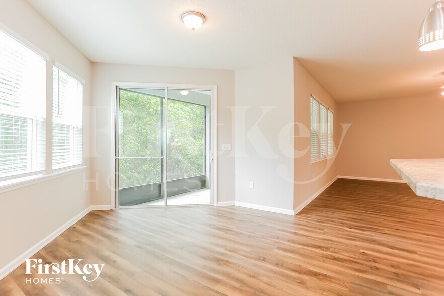 Building Photo - 12680 Sheffield Walk Ln
