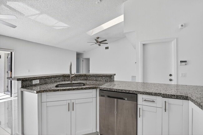 Building Photo - 488 NW 13th St