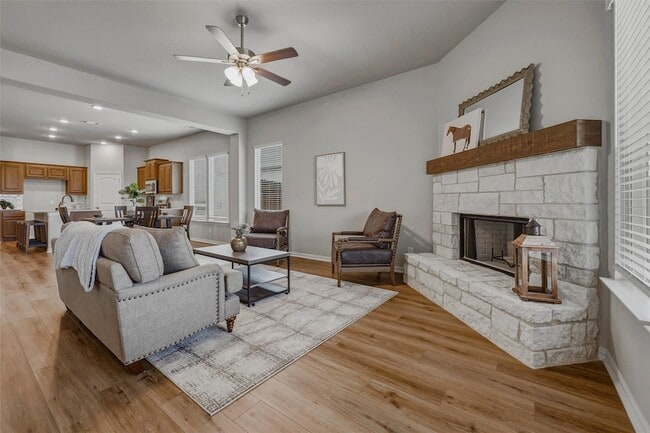 Building Photo - 1229 Sabine River Ln