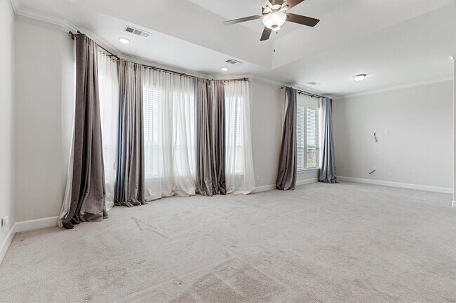 Building Photo - 1266 Huffines Blvd