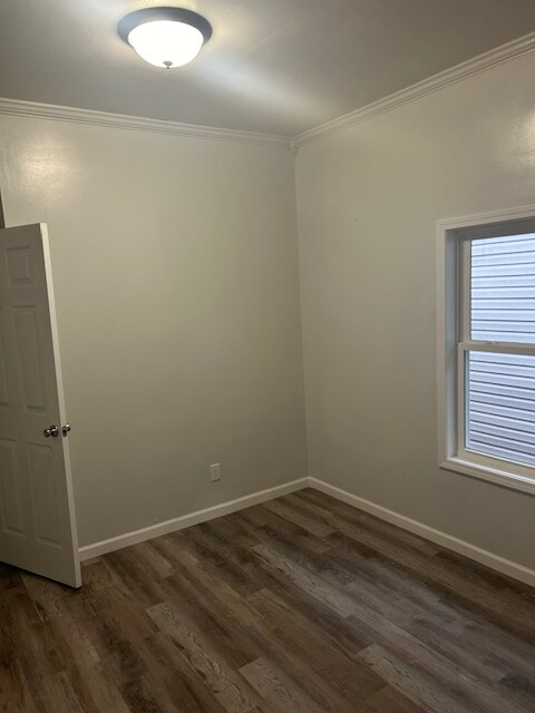 Building Photo - 1130 Greenaway Pl