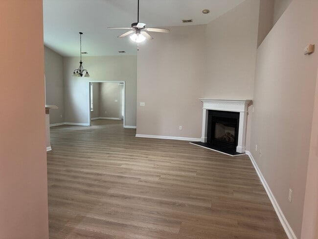Building Photo - Beautiful home in Carolina Pines