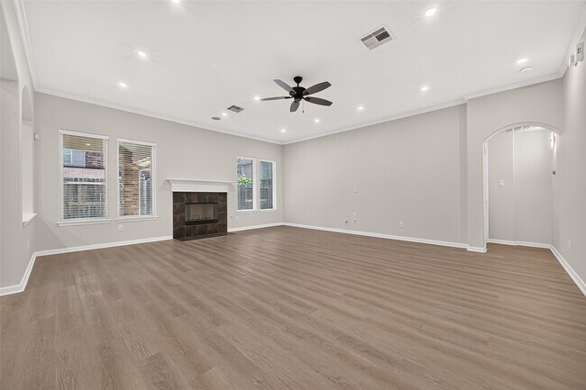 Building Photo - 5607 Granite Falls Ln