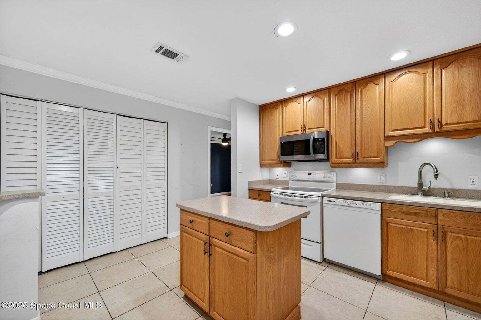Building Photo - 1515 Huntington Ln