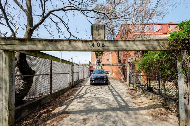 Building Photo - 408 Rhode Island Ave NW