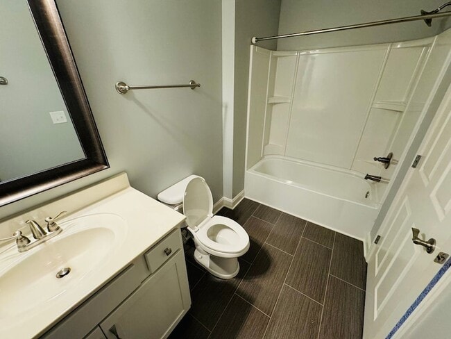 Building Photo - 1015 Callaway Dr