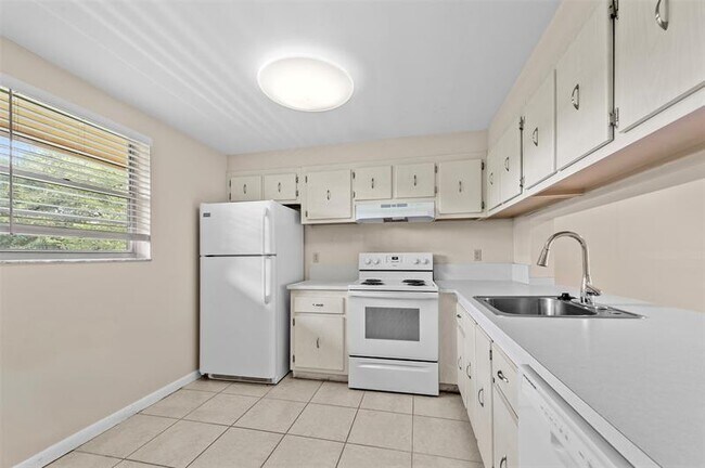 Primary Photo - 7173 Orange Dr