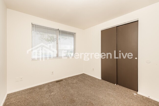 Building Photo - 7364 Brandt Pike