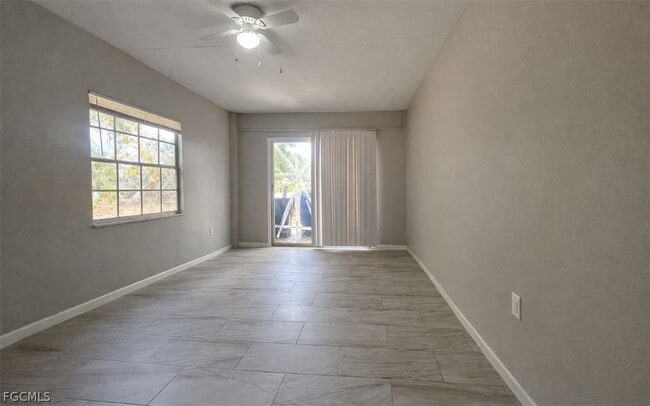 Building Photo - 424 Cactus Cir