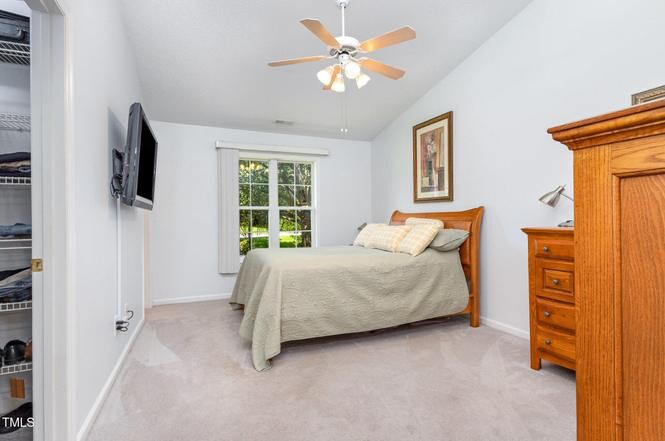 Building Photo - 105 Fox Den Ct