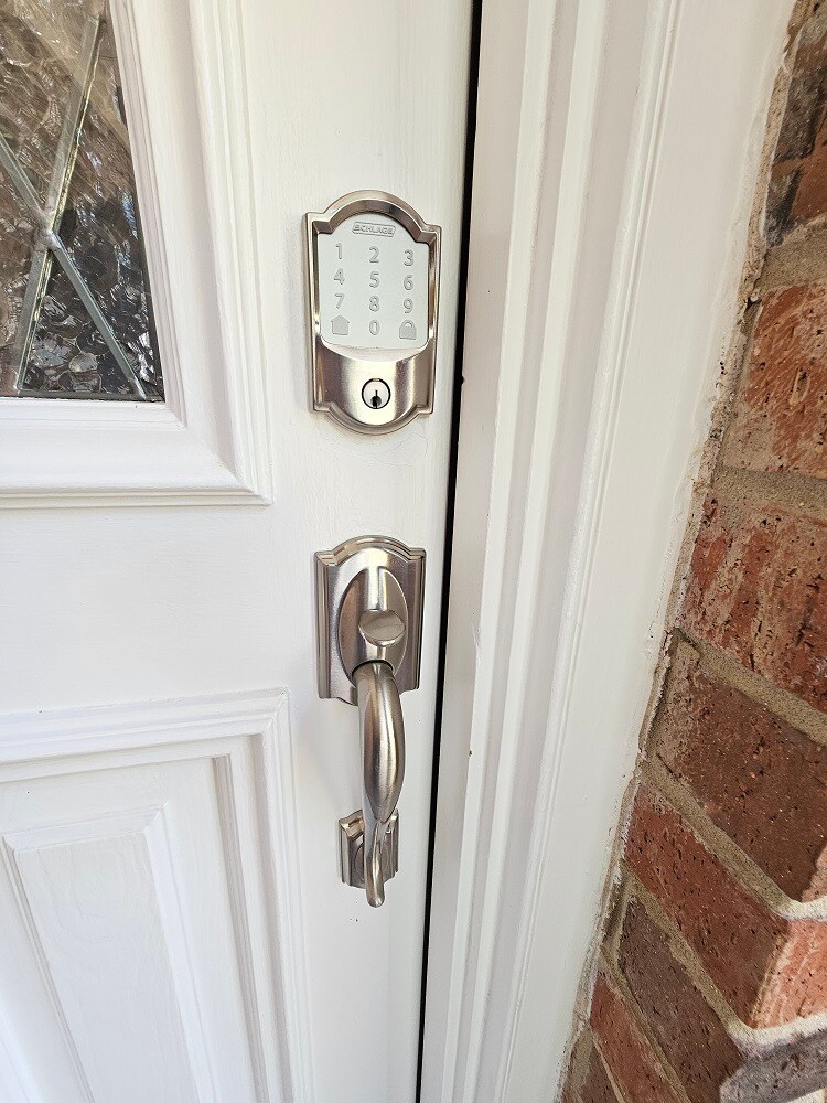 Building Photo - 224 Simmons Dr