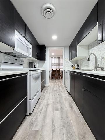 Building Photo - 576 E Avenue J