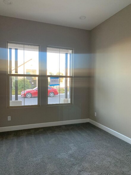 Building Photo - 1134 S Tumbleweed Ln