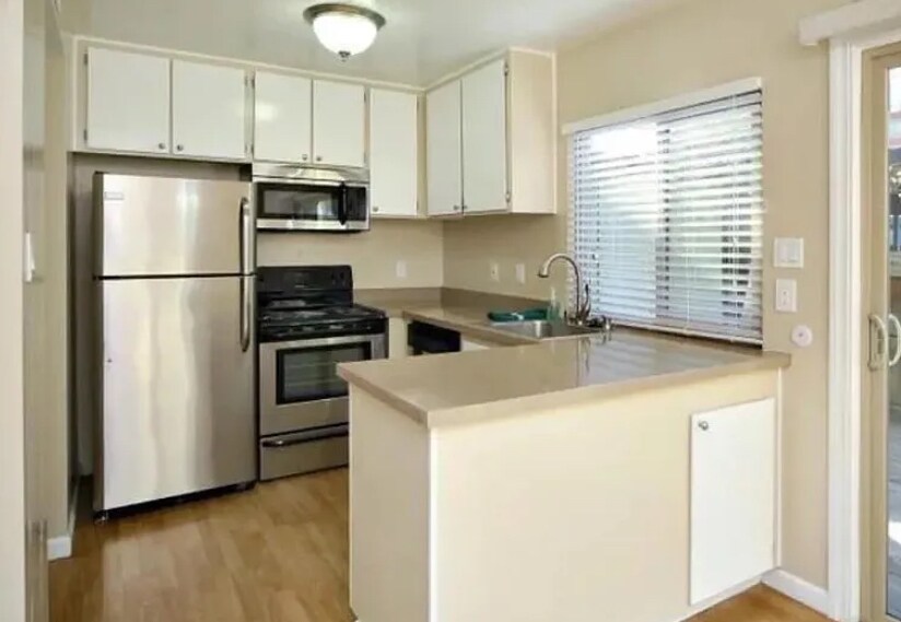 Kitchen #3 - 8868 La Riviera Dr
