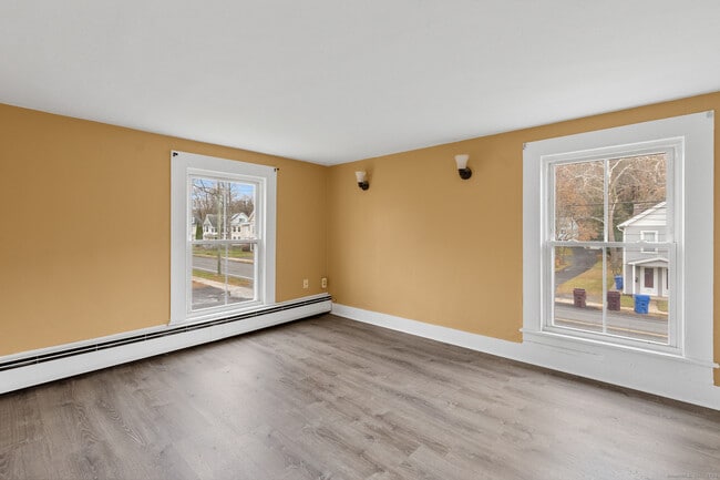 Building Photo - 1701 Farmington Ave