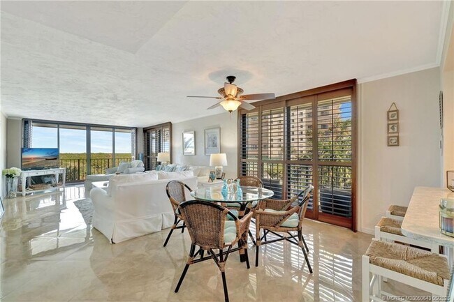 Building Photo - 10000 S Ocean Dr