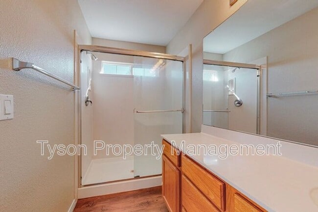 Building Photo - 10932 Hanalei Ave NE