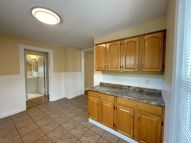 Kitchen - 381 W 1st St