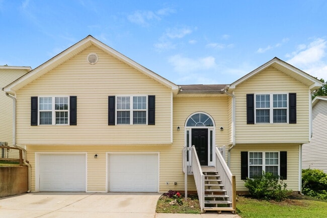 Building Photo - 205 Ashland Manor Dr