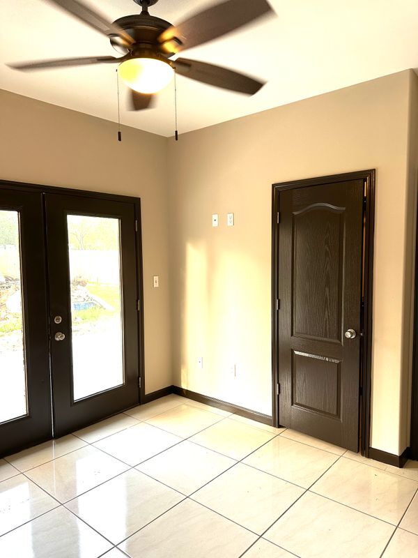 Building Photo - 537 Wild Rose Ln