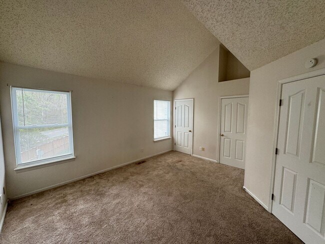 Building Photo - Introducing a beautiful townhouse-style Condo