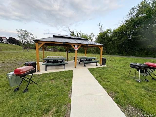 Building Photo - 21 Village Park Dr