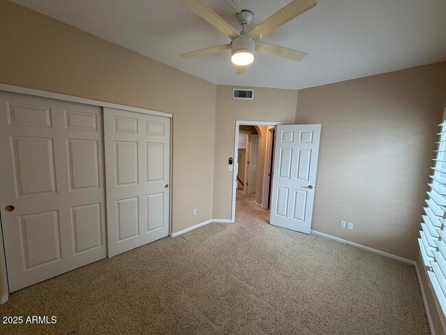 Building Photo - 9216 S 47th Pl