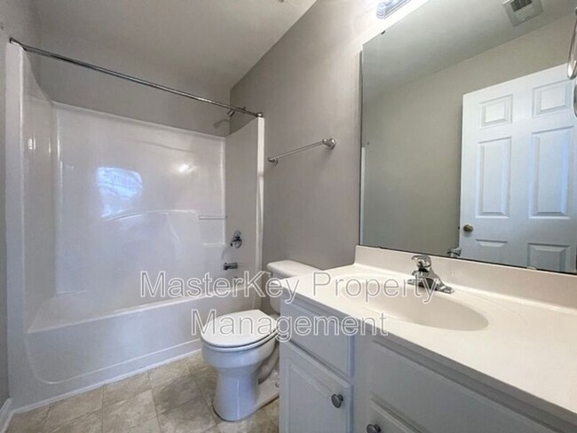 Building Photo - 1113 Chenille Dr