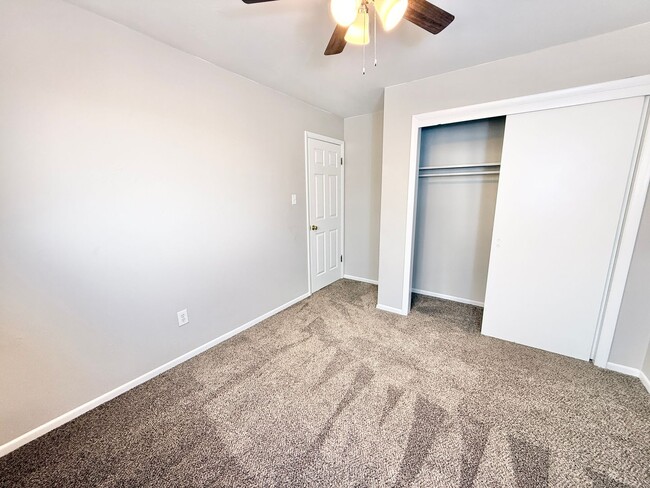 Building Photo - $500 off your 2nd month's rent!