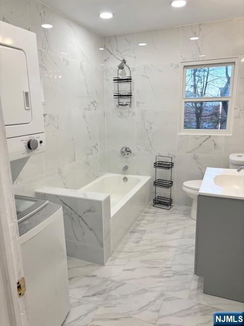 Building Photo - 465 Main 2