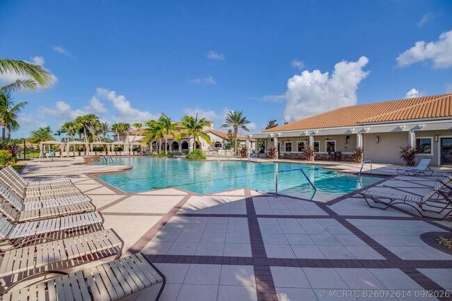 Building Photo - 9885 SW Torriente Ln