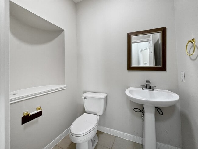 Building Photo - 2227 Clawson Falls Dr