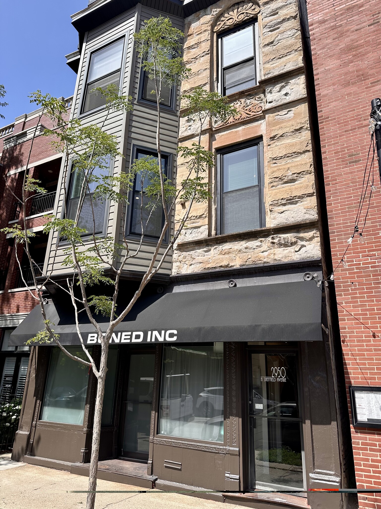 Building Photo - 2950 N Sheffield Ave