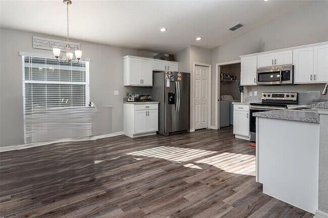 Building Photo - 3902 White Ibis Rd