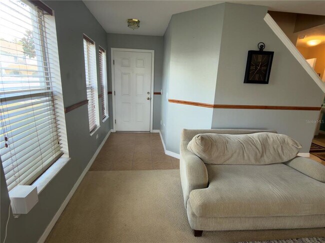 Building Photo - 2552 Aventurine St