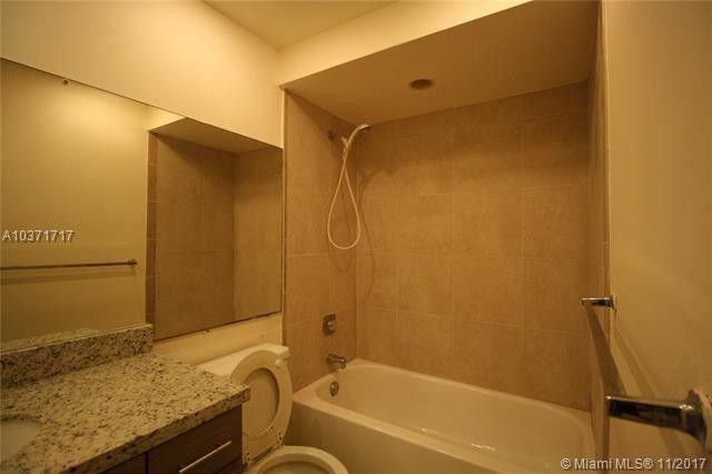 Building Photo - 9301 SW 92nd Ave