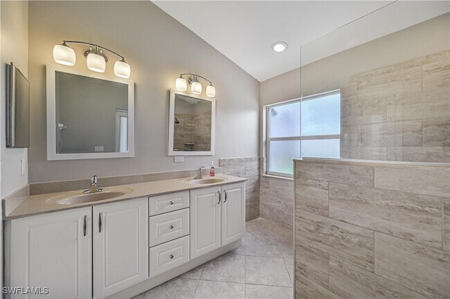 Building Photo - 3770 Springside Dr