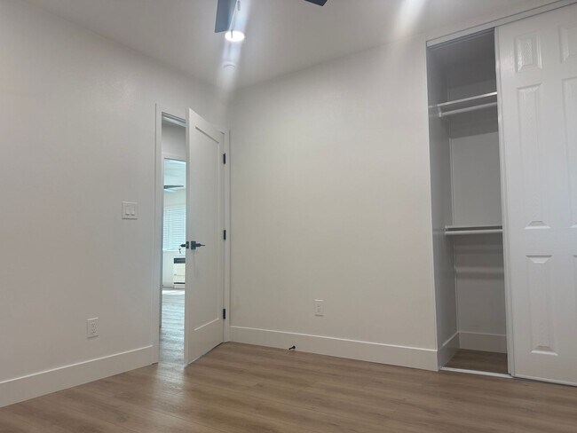 Building Photo - 793 W Pomona Blvd