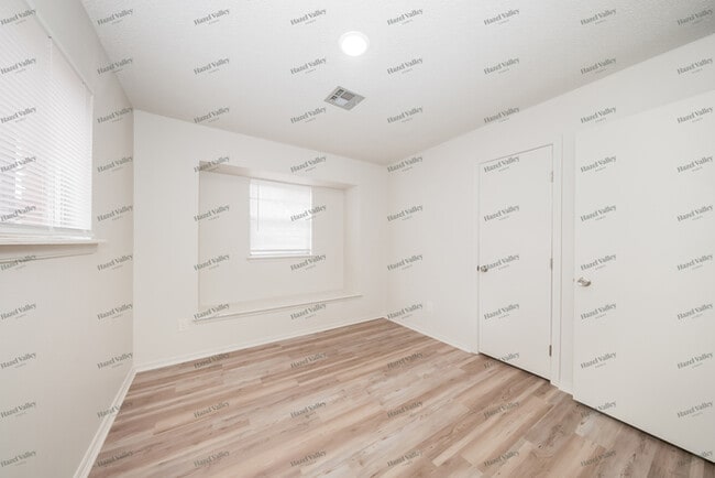 Building Photo - 3029 Dentwood Terrace