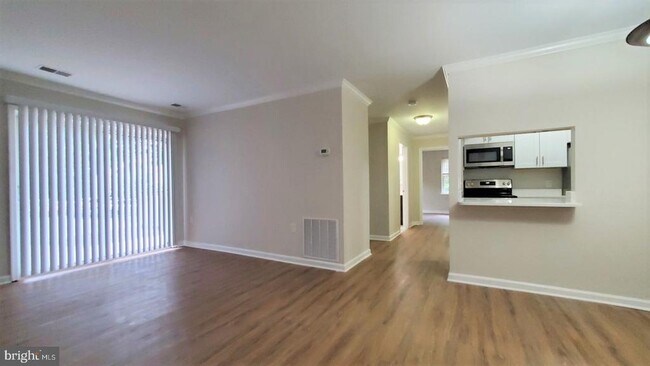 Building Photo - 18308 Streamside Dr