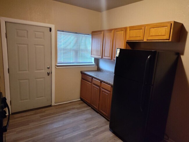 Building Photo - 3554 N 34th Street 4 Bedroom House