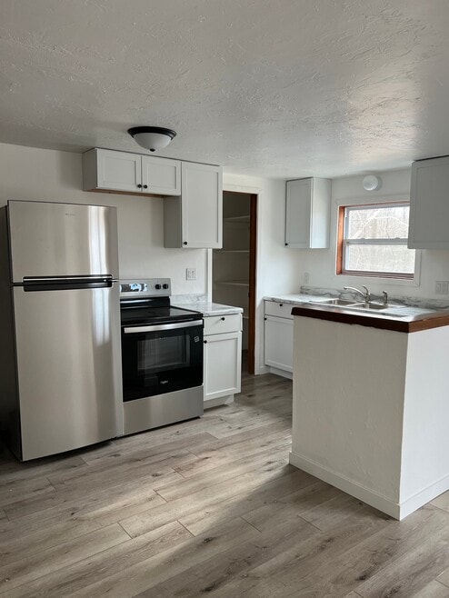 Building Photo - 6099 WI-42