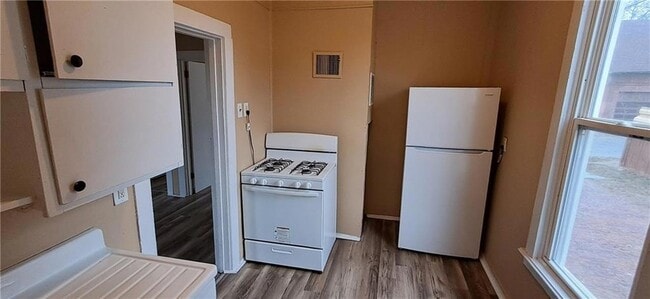 Building Photo - 1515 Felix St