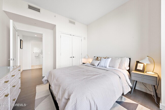 Building Photo - 20 Melrose Terrace