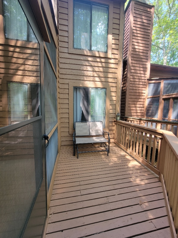 Building Photo - 216 Falls Cir