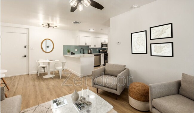 Building Photo - 302 E Monte Vista Rd
